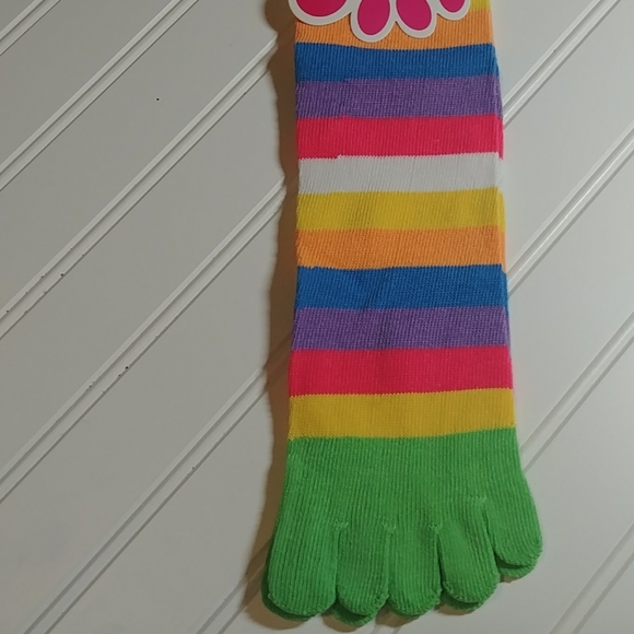 Focus Green Rainbow Striped Toe Socks - Picture 8 of 8